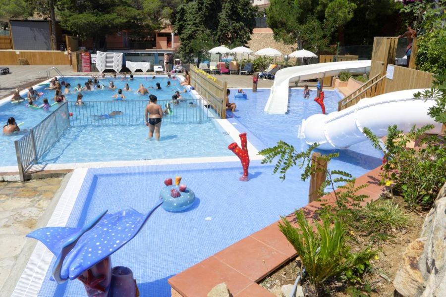 Hotel Camping Senia Cala Canyelles Lloret de Mar Exterior foto