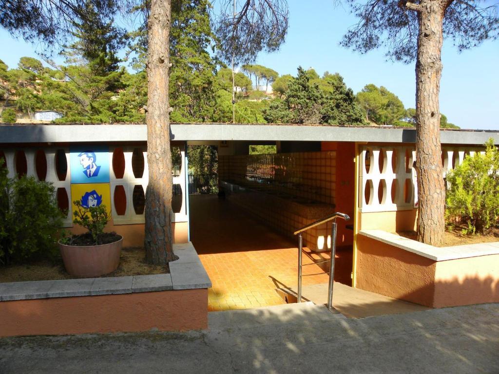 Hotel Camping Senia Cala Canyelles Lloret de Mar Exterior foto