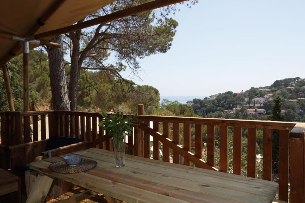 Hotel Camping Senia Cala Canyelles Lloret de Mar Exterior foto